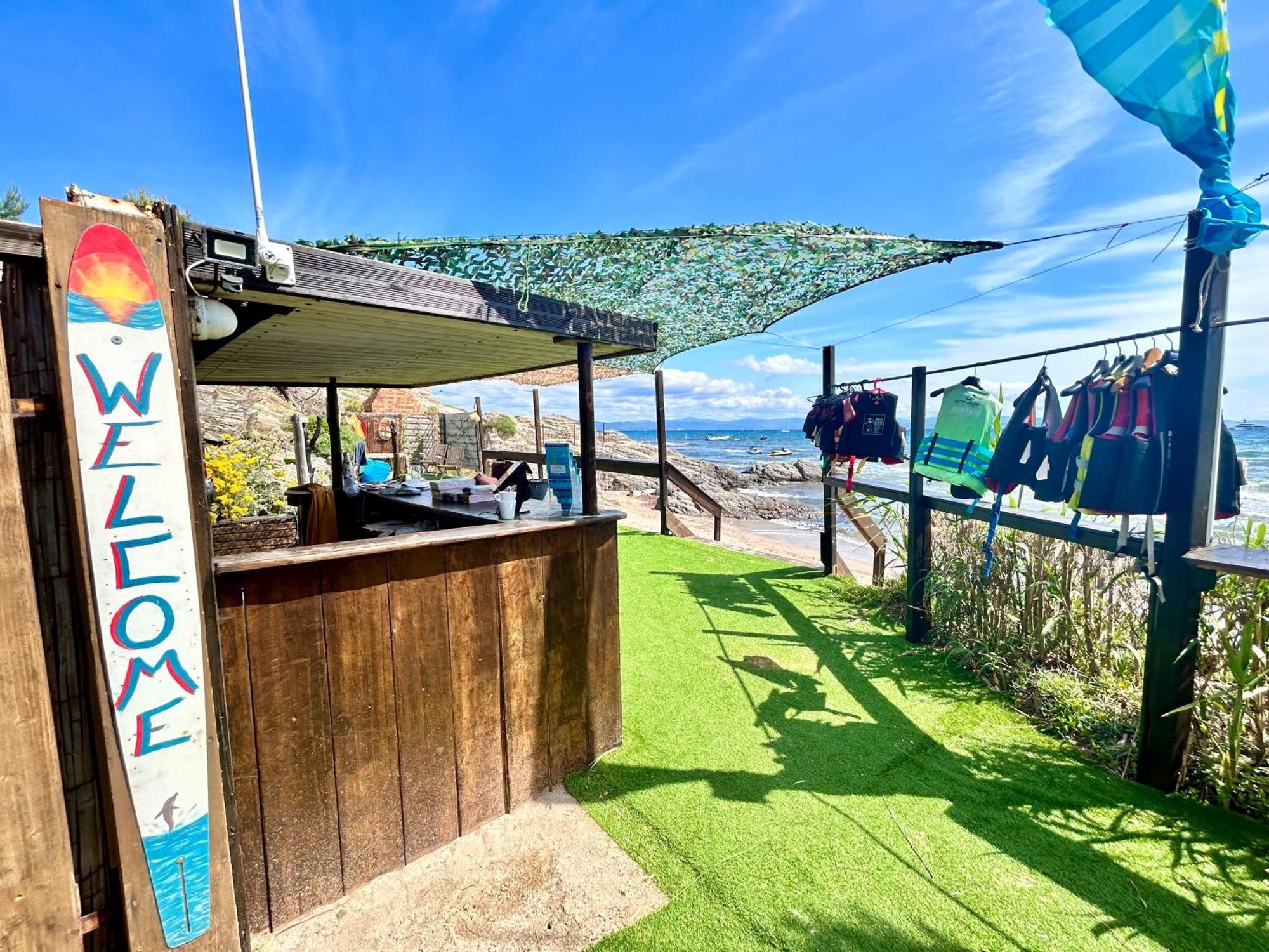 Hotel Playa Pachamama à Hyères Extérieur photo